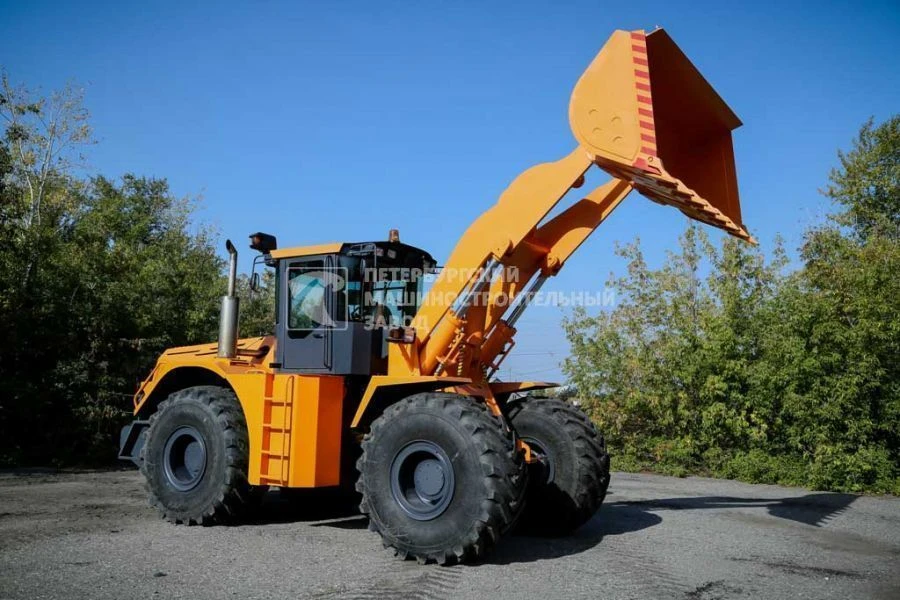 Front loader PBTK-764 "STANISLAV" equipped with YAMZ engine (YAMZ-238M2, YAMZ-236BE, YAMZ-238D, YAMZ-7511).
