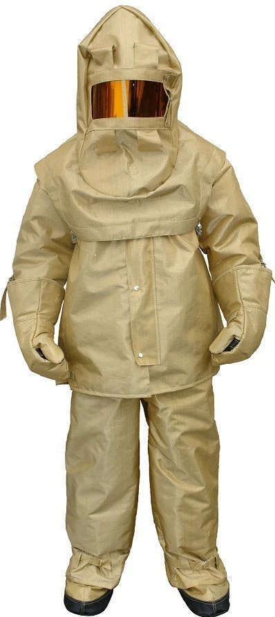 Heat-reflective suit