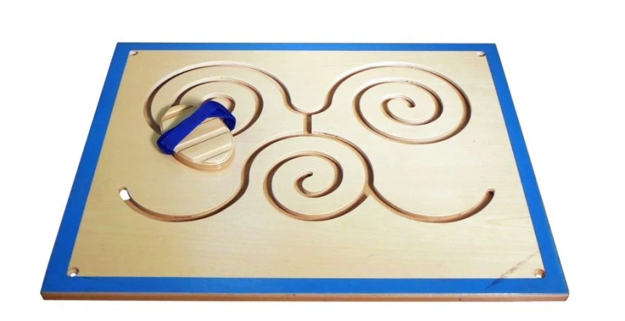 Wooden labyrinth panel "Drawing with feet" 2
