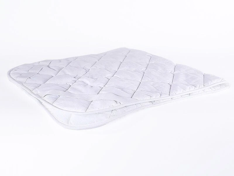 Bedding for adults with cotton fabric tops: mattress covers.