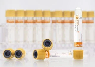 Vacuum tubes "Acti-Fine" for venous blood sampling with clotting activator, gel, size 13x75 mm, volume: 1,0 ml.