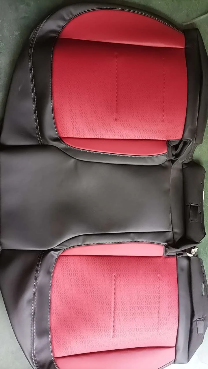 7002440XST33AQT Rear seat cushion cover (red)
