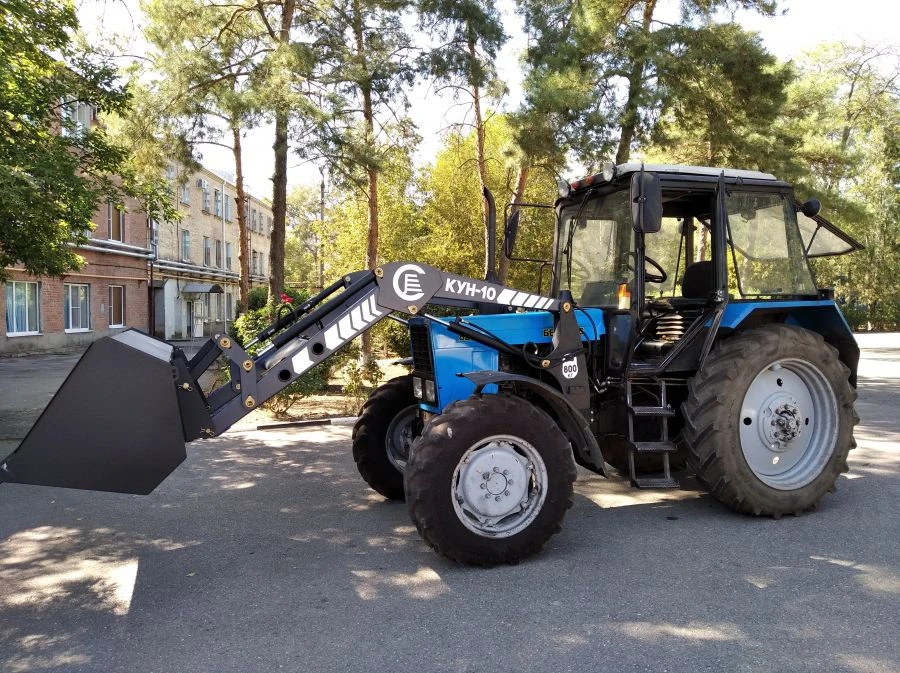 Universal agricultural loader, model PKU-0,8 modification PKU-0,8M-0.