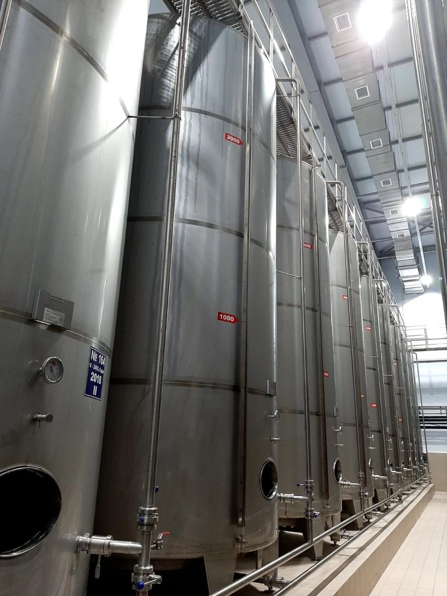 Stainless steel storage tanks