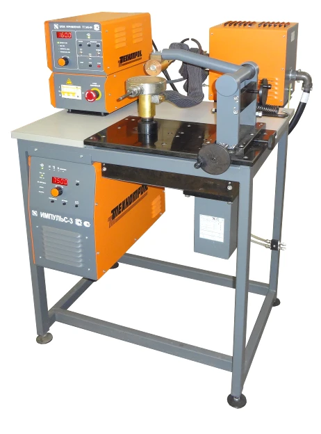 Installation of contact welding of ring seams TT 53M
