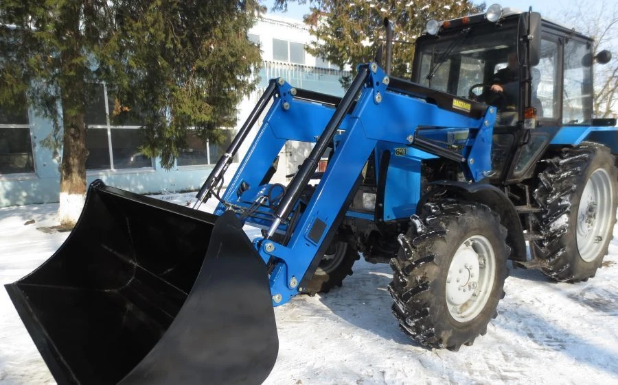 Universal mounted loader, model KUHN(TURS)-2000 (modifications: KUHN(TURS)-2000-0, KUHN(TURS)-2000-0D, KUHN(TURS)-2000-0-1221