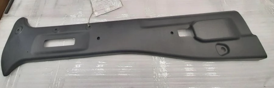 Right side centre pillar trim C42R31-5402130