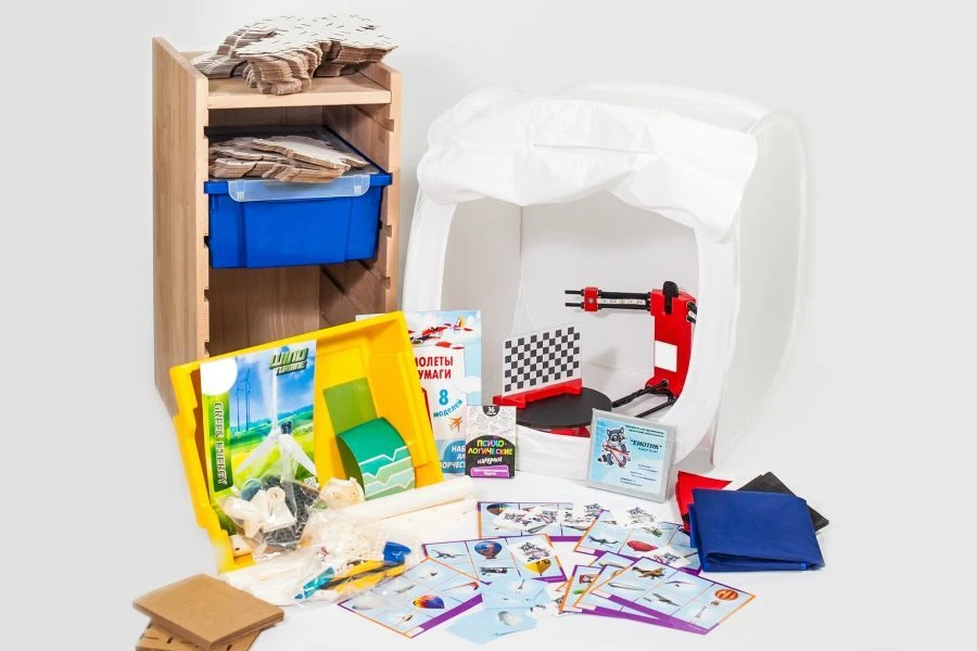 Educational and methodical set for project activities in ECE No. 2-IT (modelling, aviation modelling, project studio).