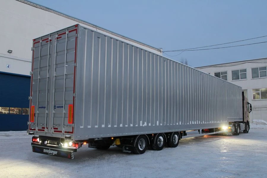 Semi-trailer-van low-frame commercial three-axle TG-345ST