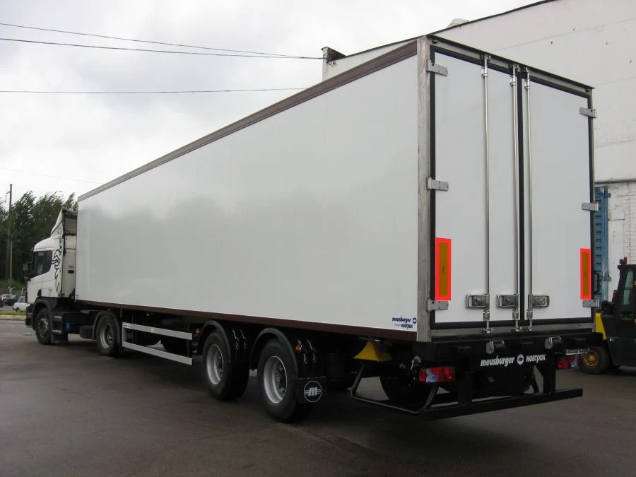 Two-axle commercial semitrailer SG-253ST