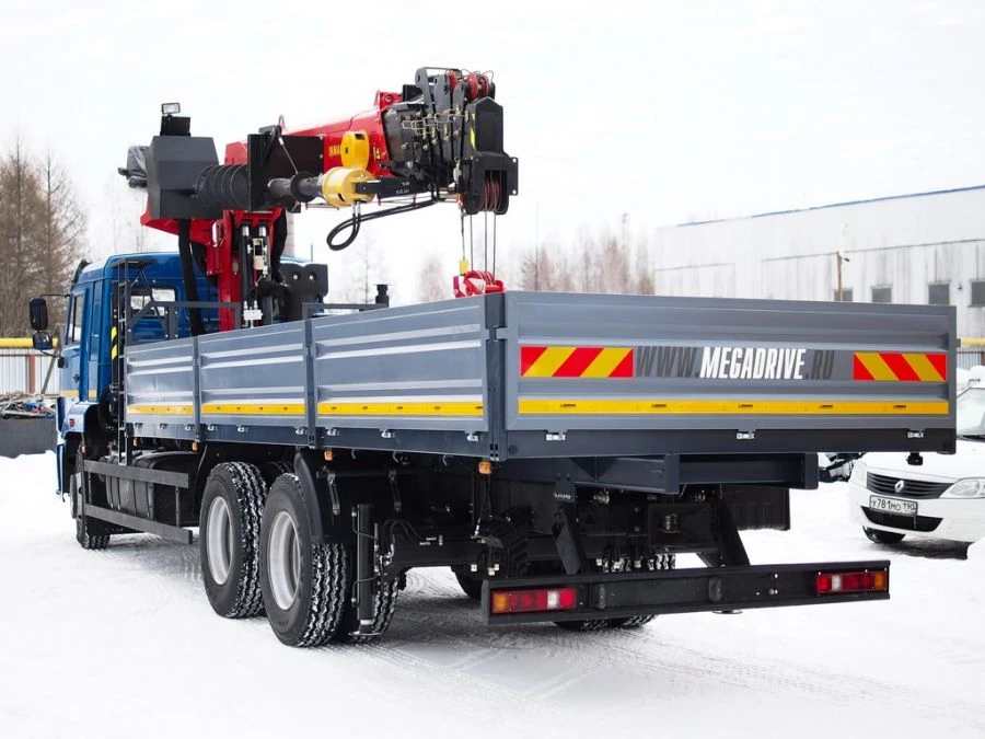 Special purpose vehicle with MKMA type hydraulic loading crane on the basis of KAMAZ 65117 and its modifications 64K05N-UN