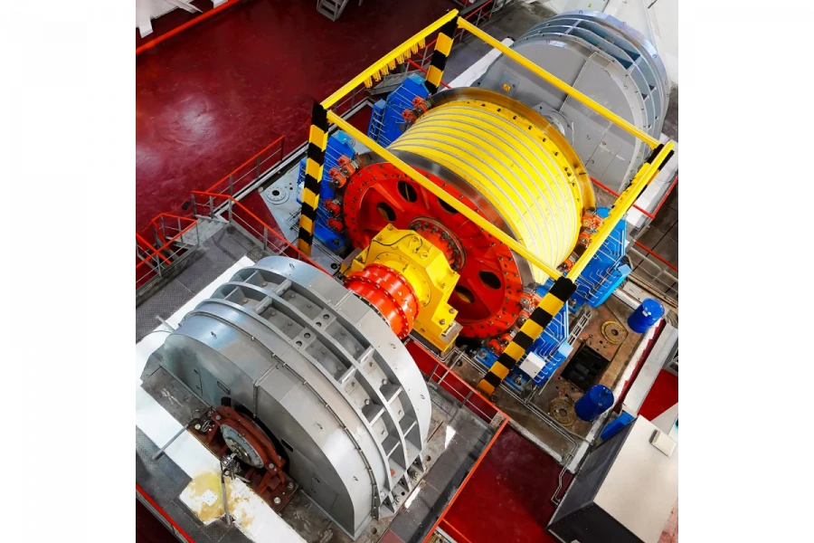 Mine hoisting machines