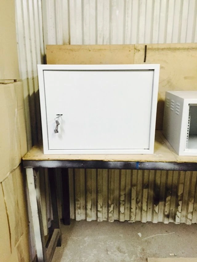 Hinged telecoms cupboard: height from 6U to 42U, width from 300mm to 1900mm, depth from 200mm to 1500mm