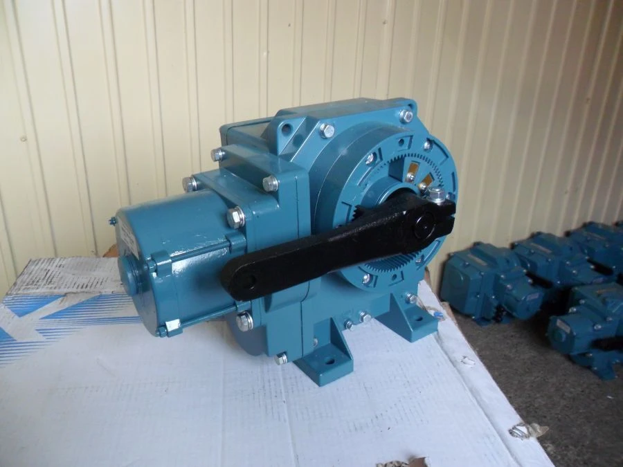 Electric single-turn actuator of three-phase version with asynchronous motor ???