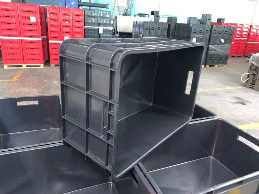 Plastic solid box #15