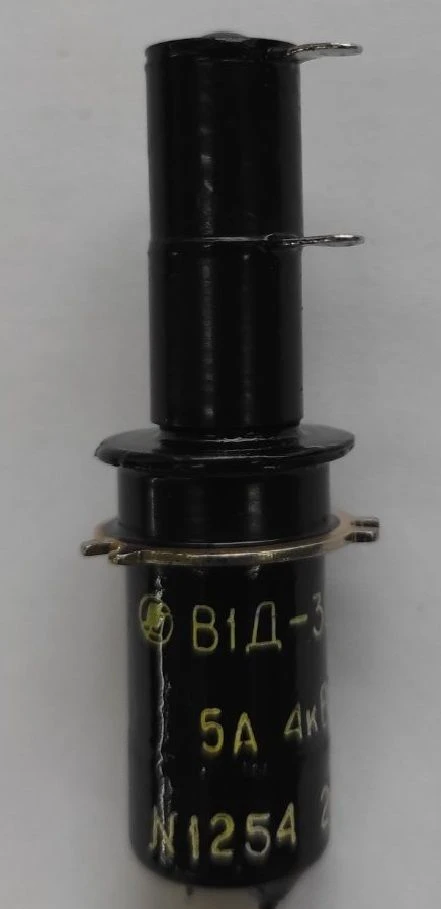 Vacuum high-frequency switch V1D-3V