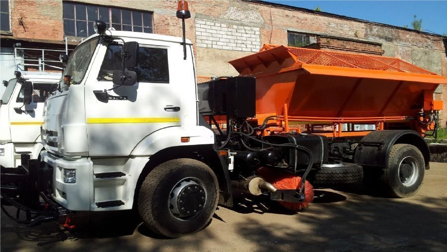 Road combined machine MDK-53605 of 59366T modification on the basis of KAMAZ 53605-A5 chassis.