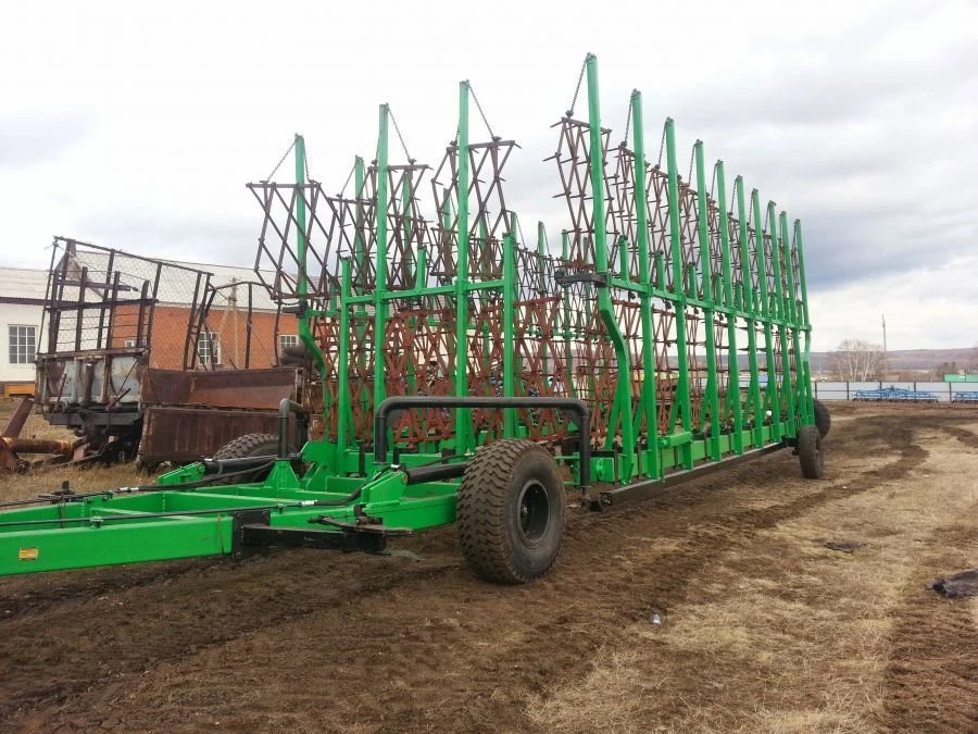Universal soil tillage machine UPA-BZ-26-2