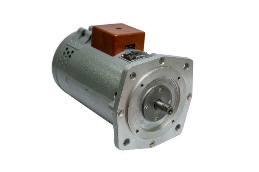 High-speed electric motor for centrifuges D-550F