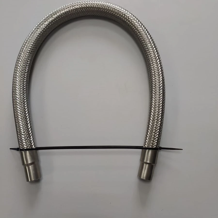 Metal hose flexible hermetic type MRG4, with nominal diameter from 6 to 300 mm., with design pressure over 0,01 to 44,0 MP.