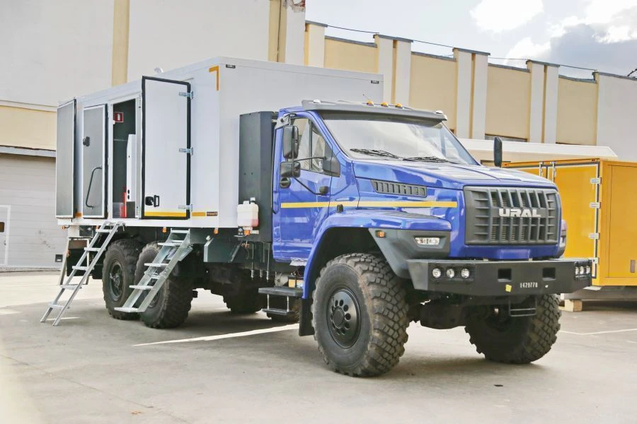 Truck with spark ignition model 5777CF on chassis KAMAZ 53605-37. 5777CF on chassis URAL 4320-6951-16, 4320-6981-16 (without CMU