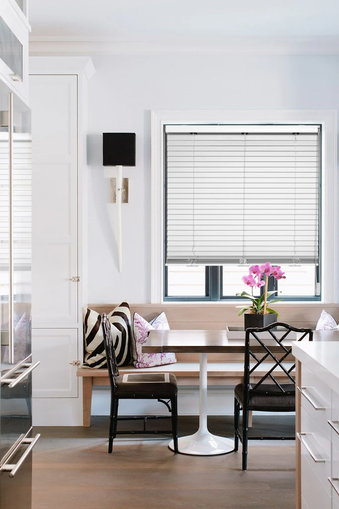 Elegant 50 mm — White Interior