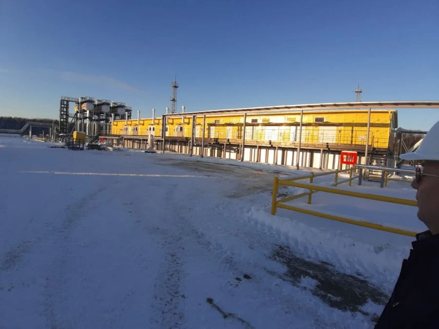 Block and cluster pumping stations (BCPS) for water injection