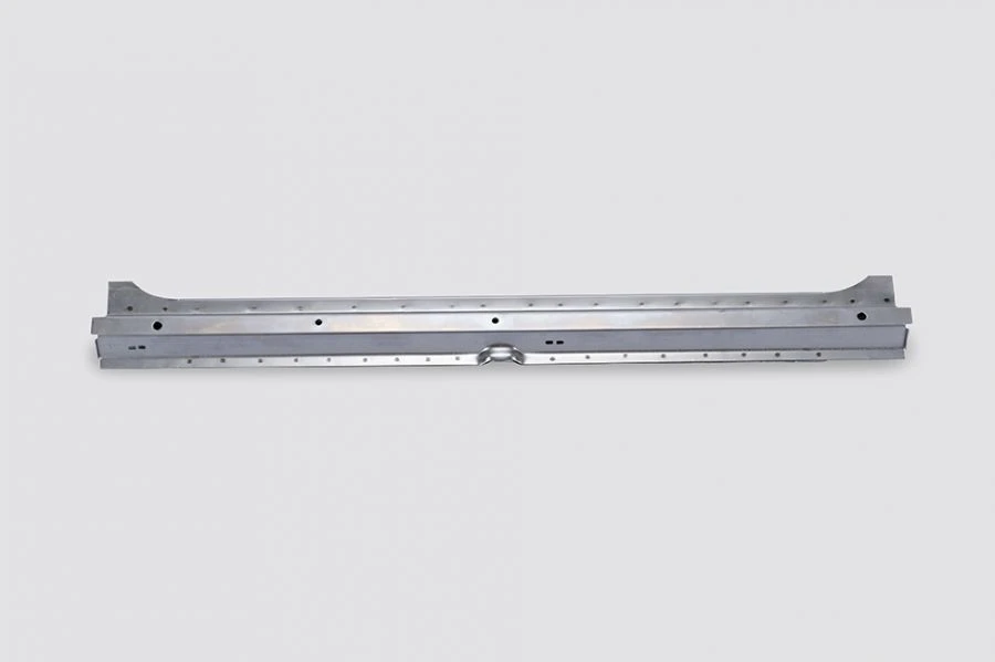 Sidewall frame rail bottom right 045110540118000