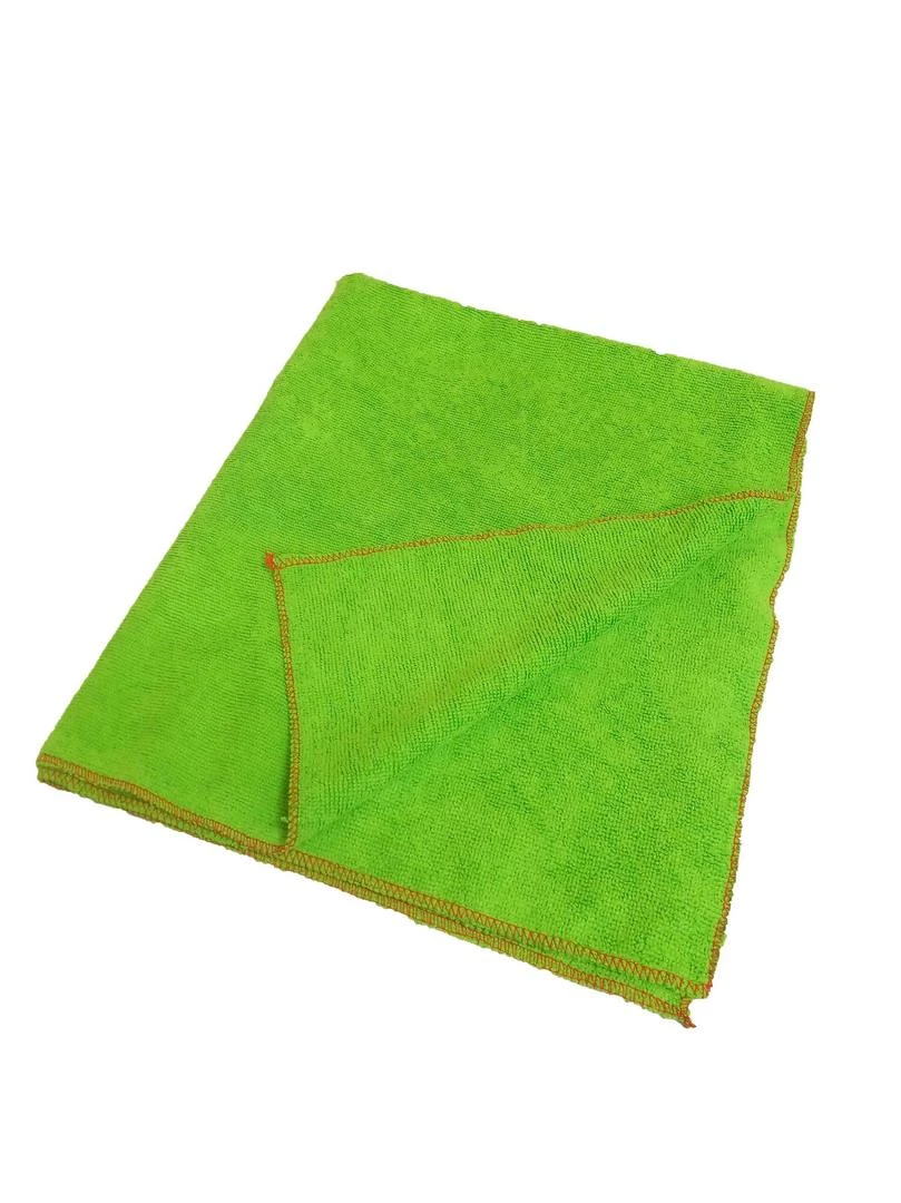 Microfiber cloth with overlocked edges