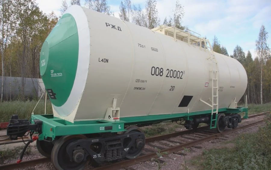 Tank wagons for caustic and other chemical cargoes, model 15-6900