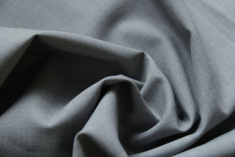 Semi-sheer worsted woolen dress fabric Article No. 18c185cAR-DYA colour 4-4