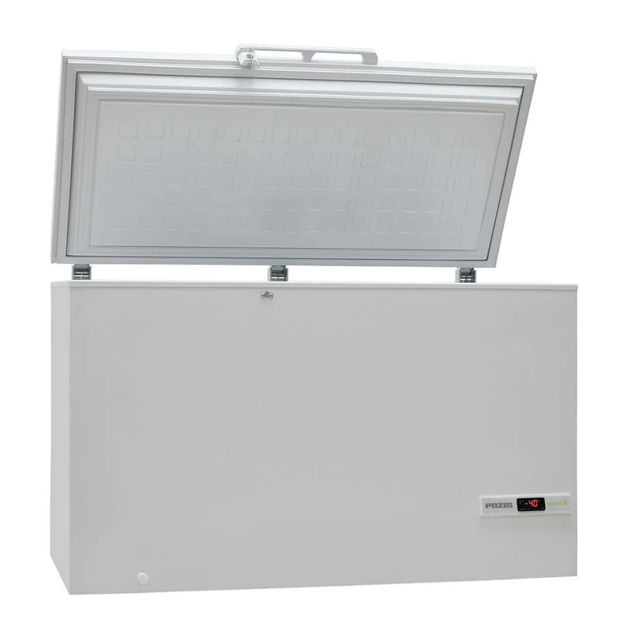 Microprocessor freezer with sound and light signalling and temperature display for storage of frozen blood plasma and