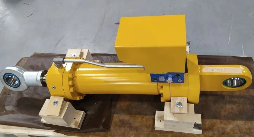 Electrohydraulic multifunctional servo drives