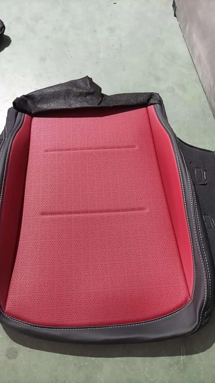 6902700XST33AQT Passenger seat cushion cover (red)