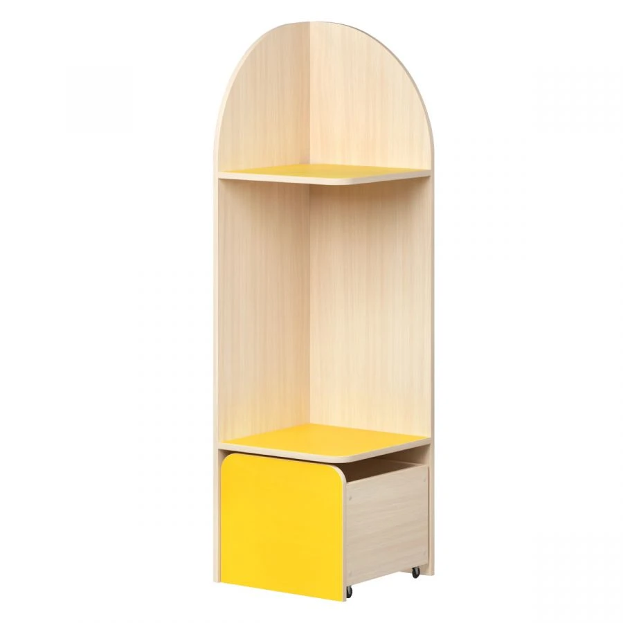 Corner shelf for sports equipment