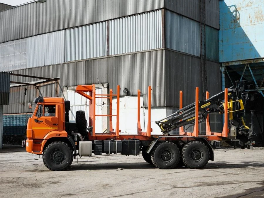 Special purpose vehicle with KMA type hydraulic loading crane on the basis of KAMAZ 43118 and its modifications 41S0