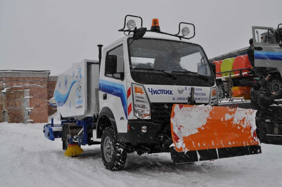 Multifunctional combined machine MKM-1904-18 "Umka" with attachments
