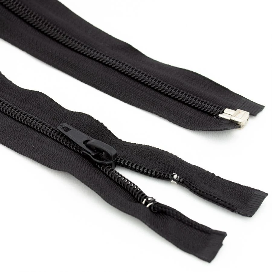 Spiral zip fastener sewn on