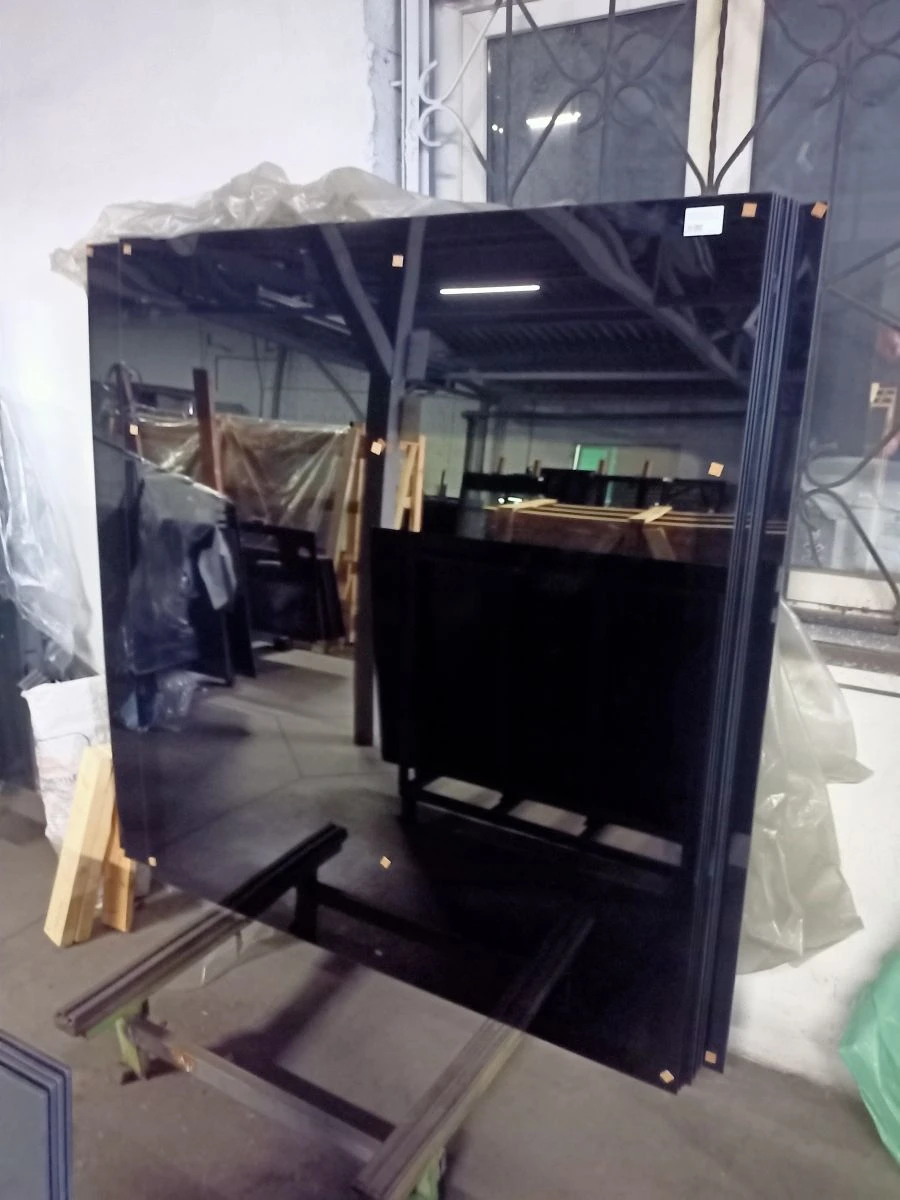Tram car 71-412 side saloon glass DAG 811.4-10 tempered bronze SHTP 1174*163030 SHTP 1174*1630