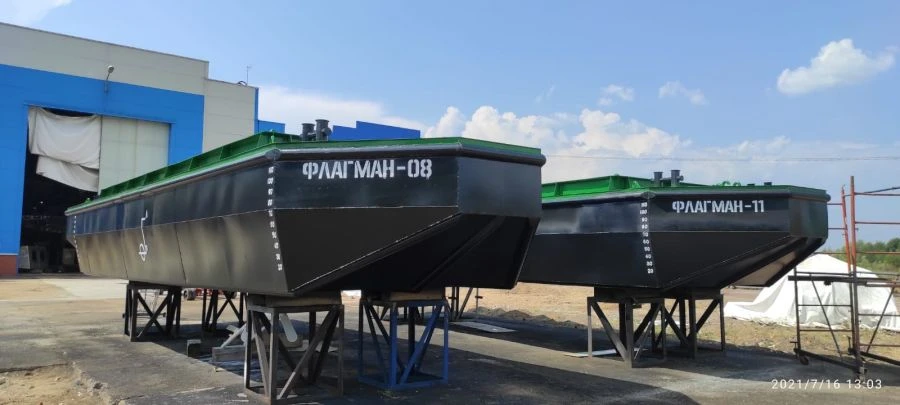 Non-self-propelled barge