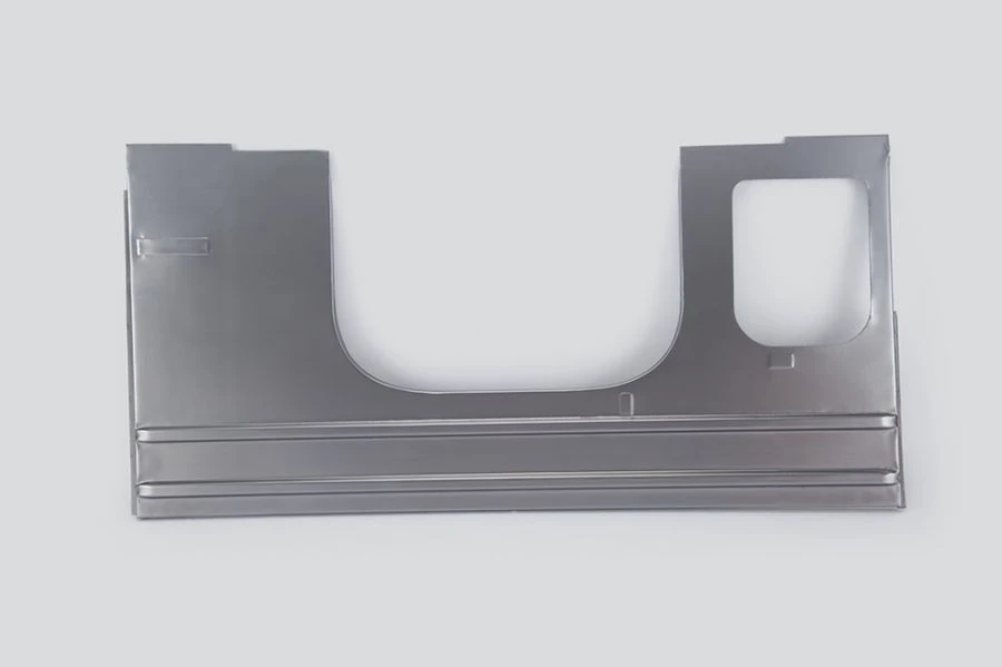 Lower tailgate panel 330300560101600