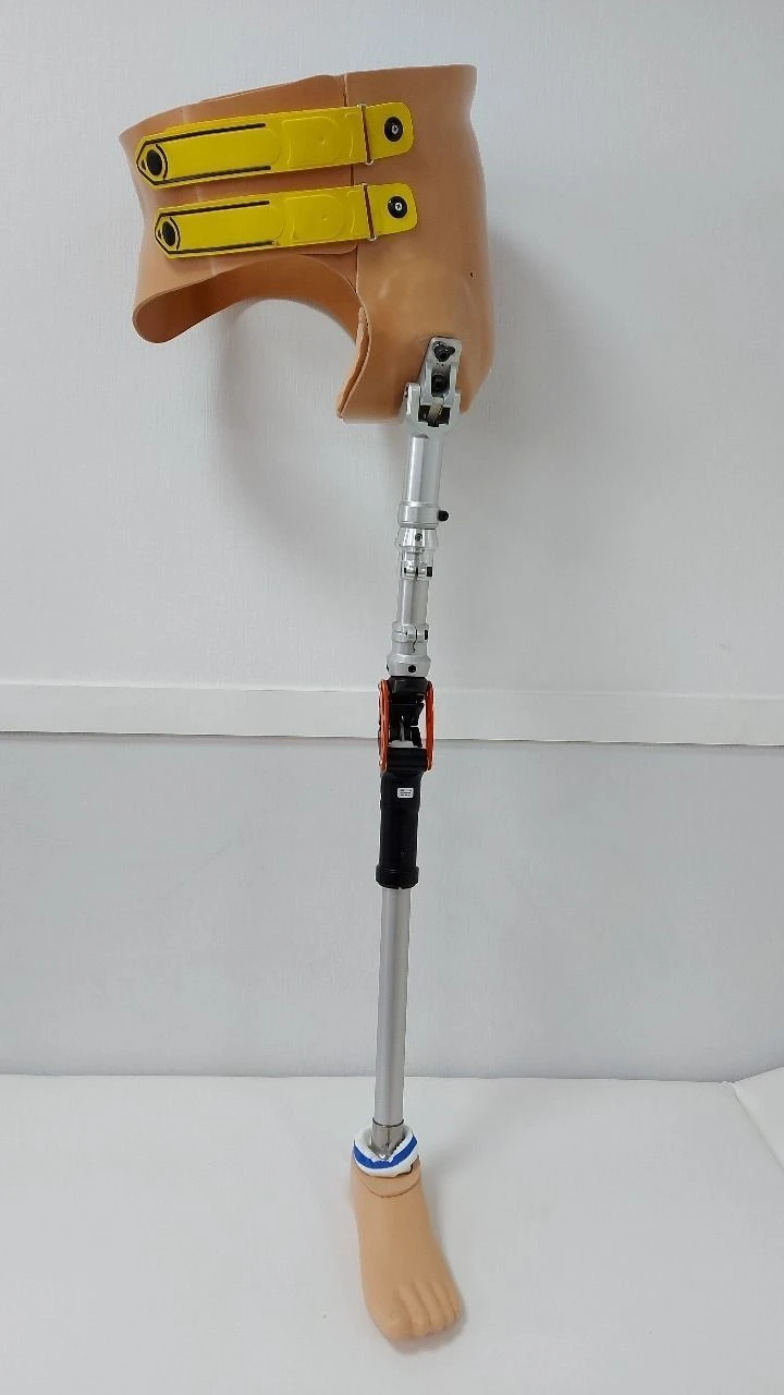 Hip replacement modular PN8-M1 (the sleeve is made of moulded ply from the stump of a disabled person according to the individua