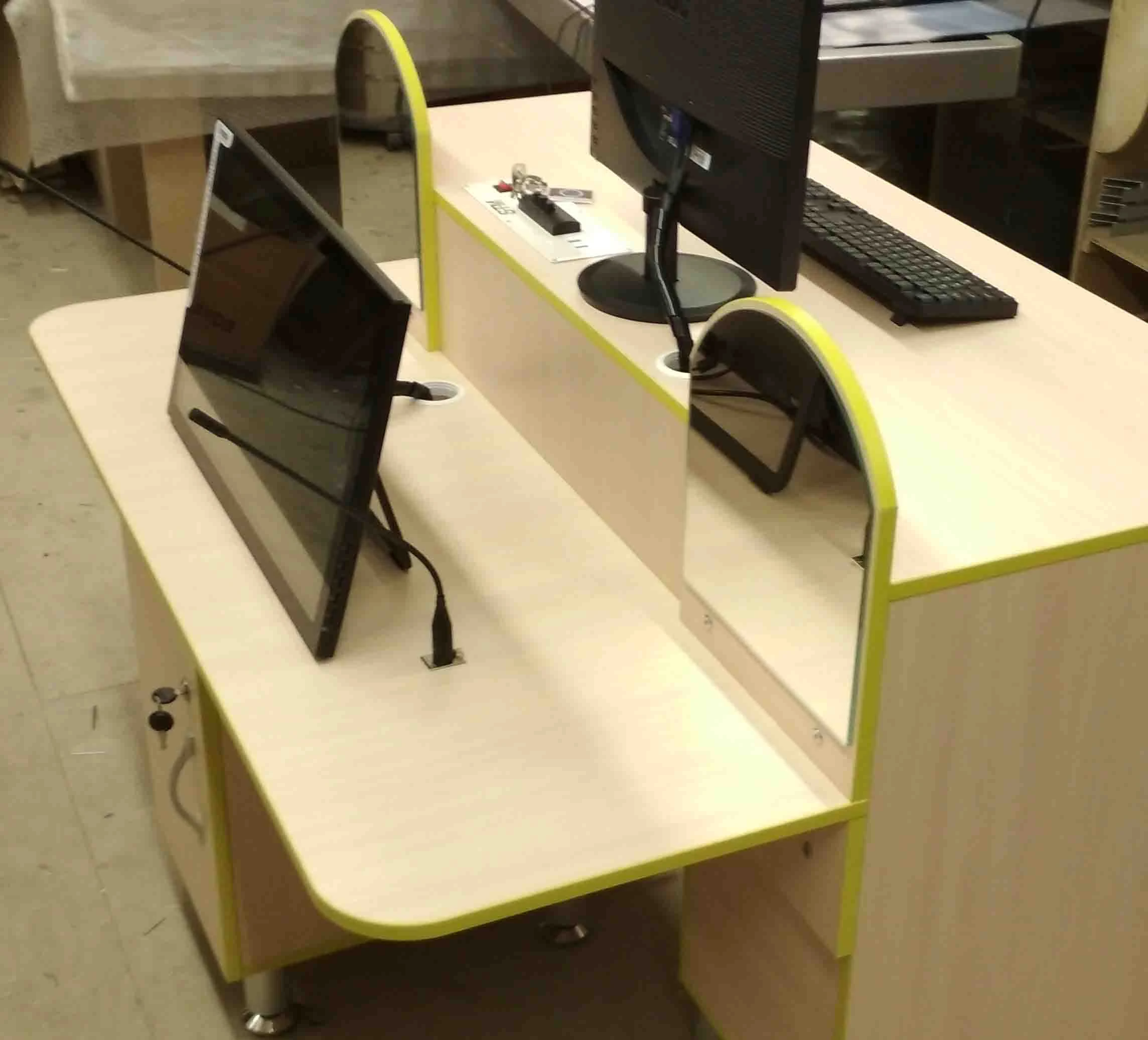 Interactive speech therapy table STM-T-2410