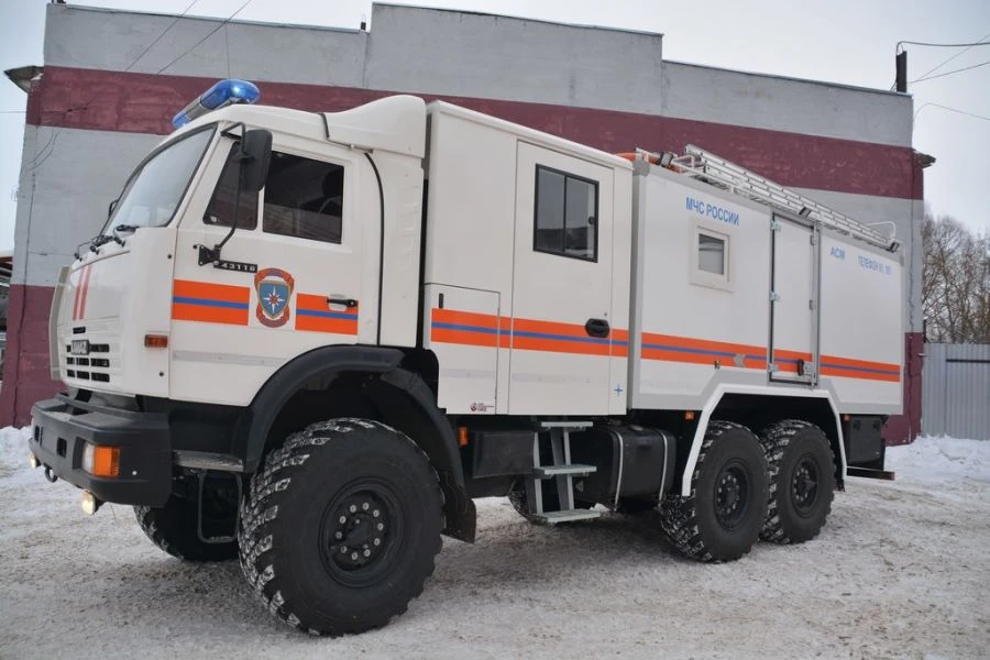 Emergency rescue vehicle (ERV) without CMU, type 67063, modification 67063E based on KAMAZ-43502 (-D5, -50) chassis.