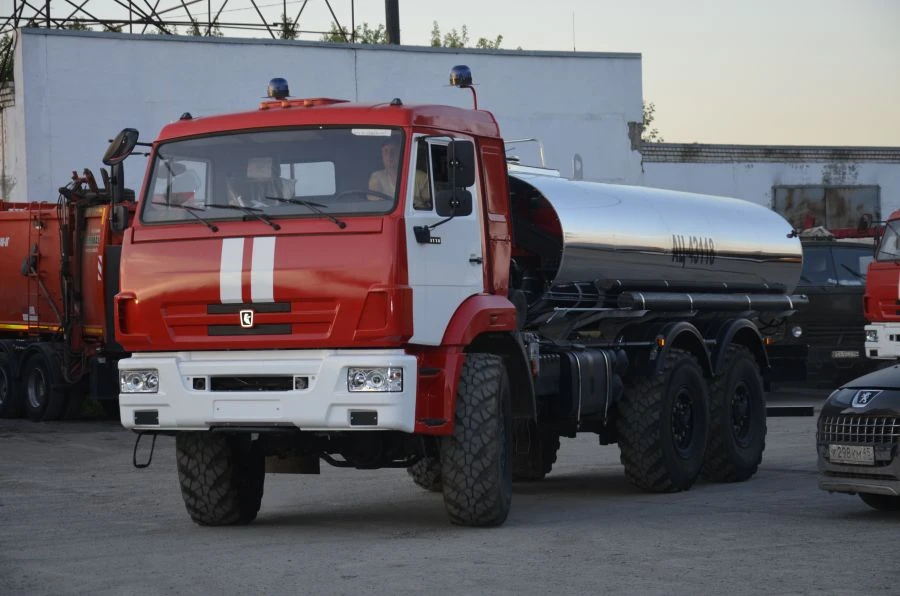 Specialised tank truck ??-43118