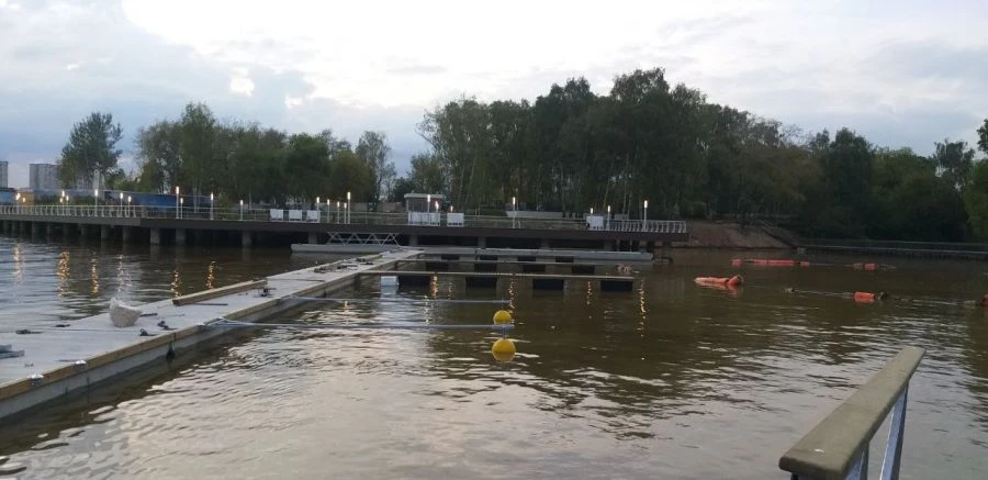 Floating moorings