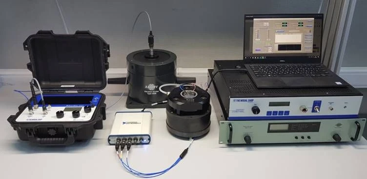 Vibration testing machine AT-9000