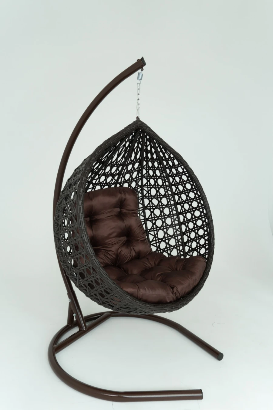 Suspended armchair