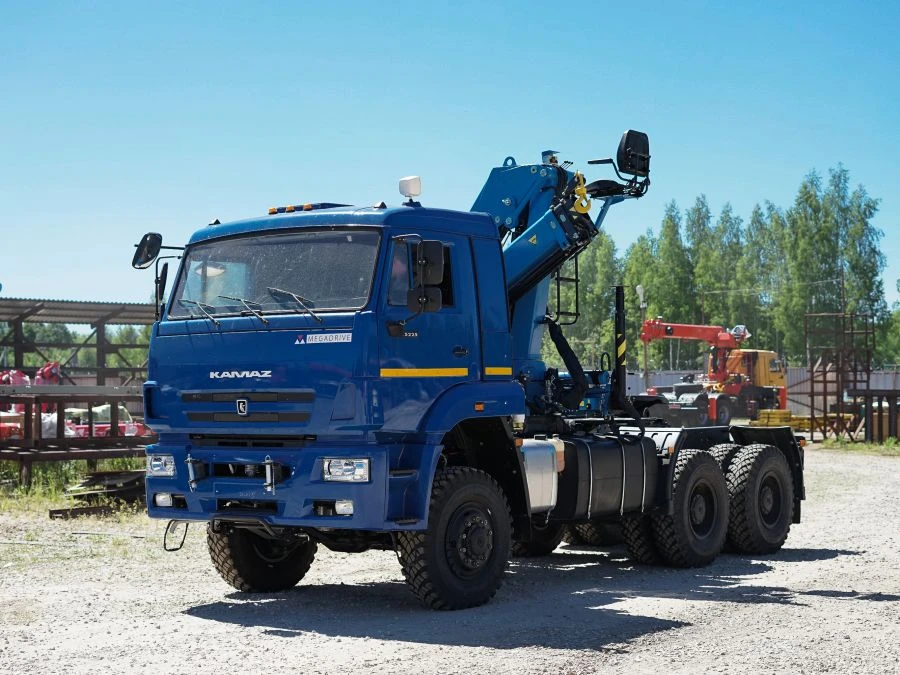 Special purpose vehicle with KMA type hydraulic loading crane on the basis of KAMAZ 43118 and its modifications 41K30N-UK