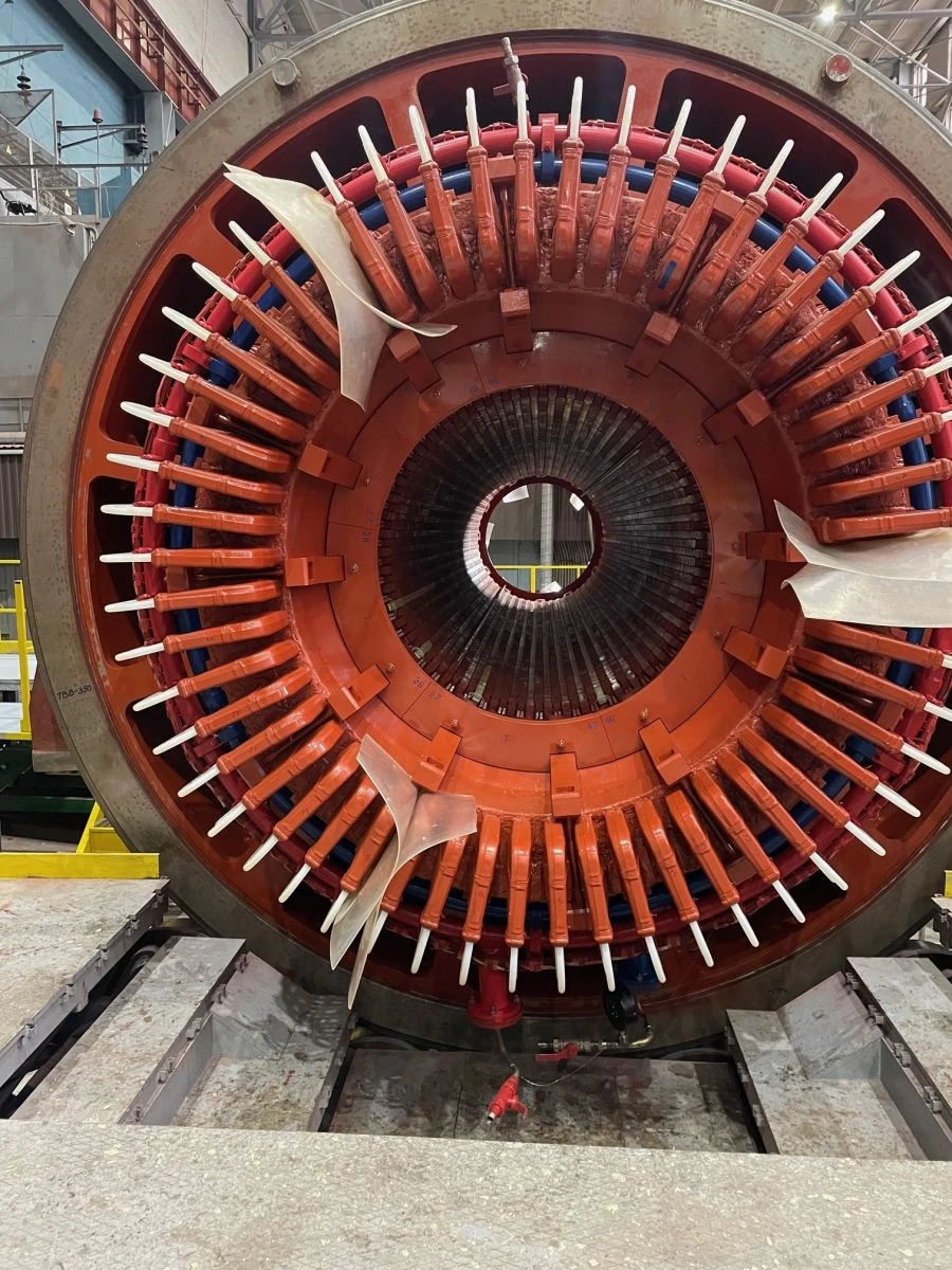 Turbogenerator of TVV-350-2U3 type for Kostromskaya GRES, unit No. 3.
